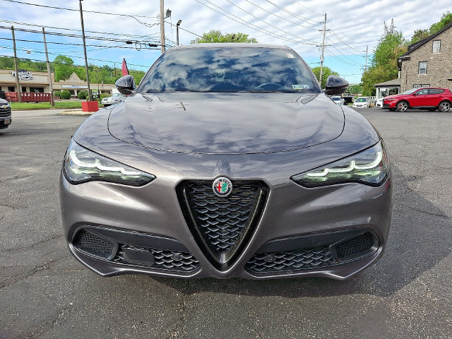 Used 2024 Alfa Romeo Stelvio Sprint AWD/4WD image 2