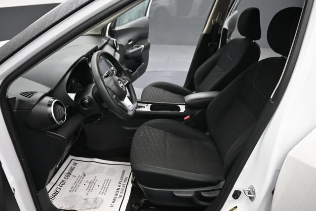 Used 2023 Nissan Kicks SV FWD image 12
