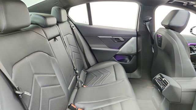 Used 2025 BMW i5 xDrive40 w/ M Sport Package image 25