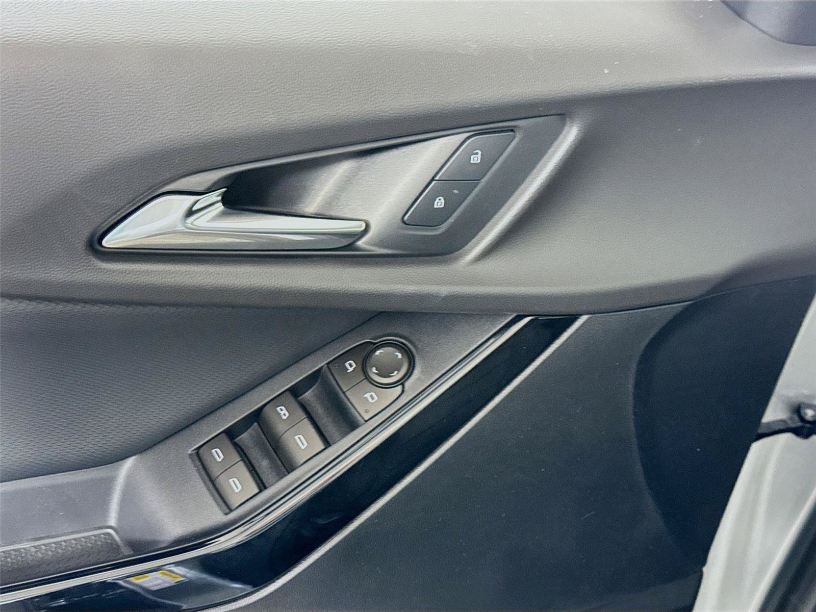 New 2026 Chevrolet Equinox LT AWD/4WD image 12