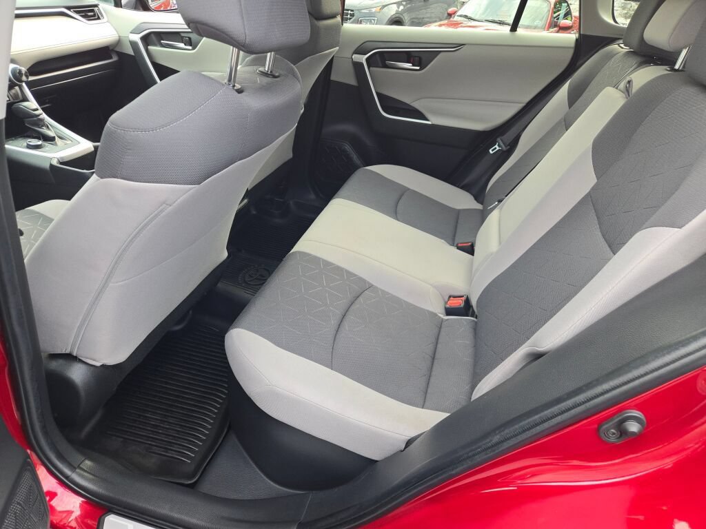 Used 2024 Toyota RAV4 XLE w/ Convenience Package AWD/4WD image 20