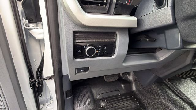 Used 2024 Ford F350 XL image 31