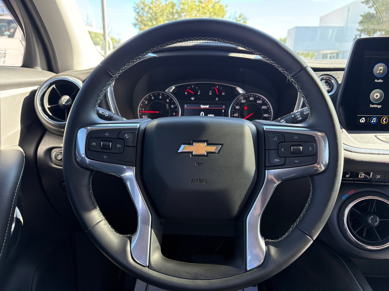 Used 2023 Chevrolet Blazer LT FWD image 17