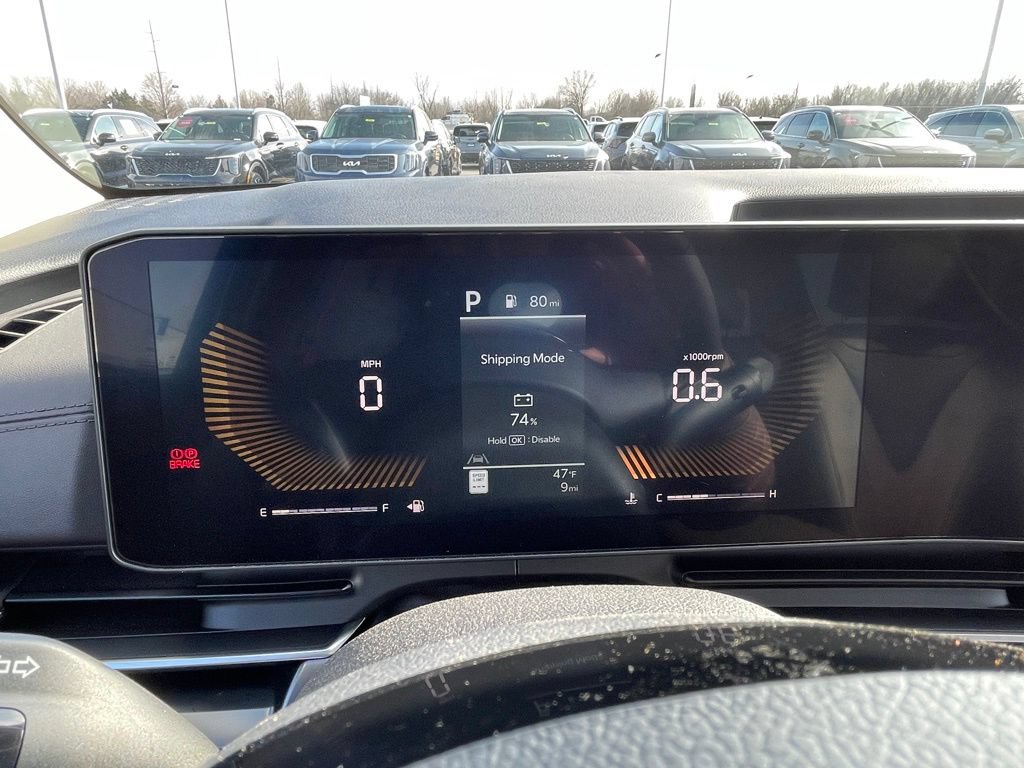 New 2026 Kia Carnival FWD image 12