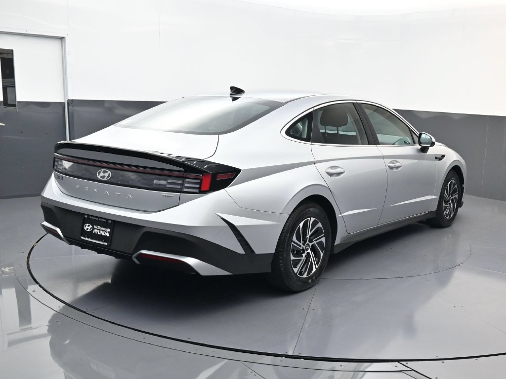 Certified 2026 Hyundai Sonata Blue FWD image 4