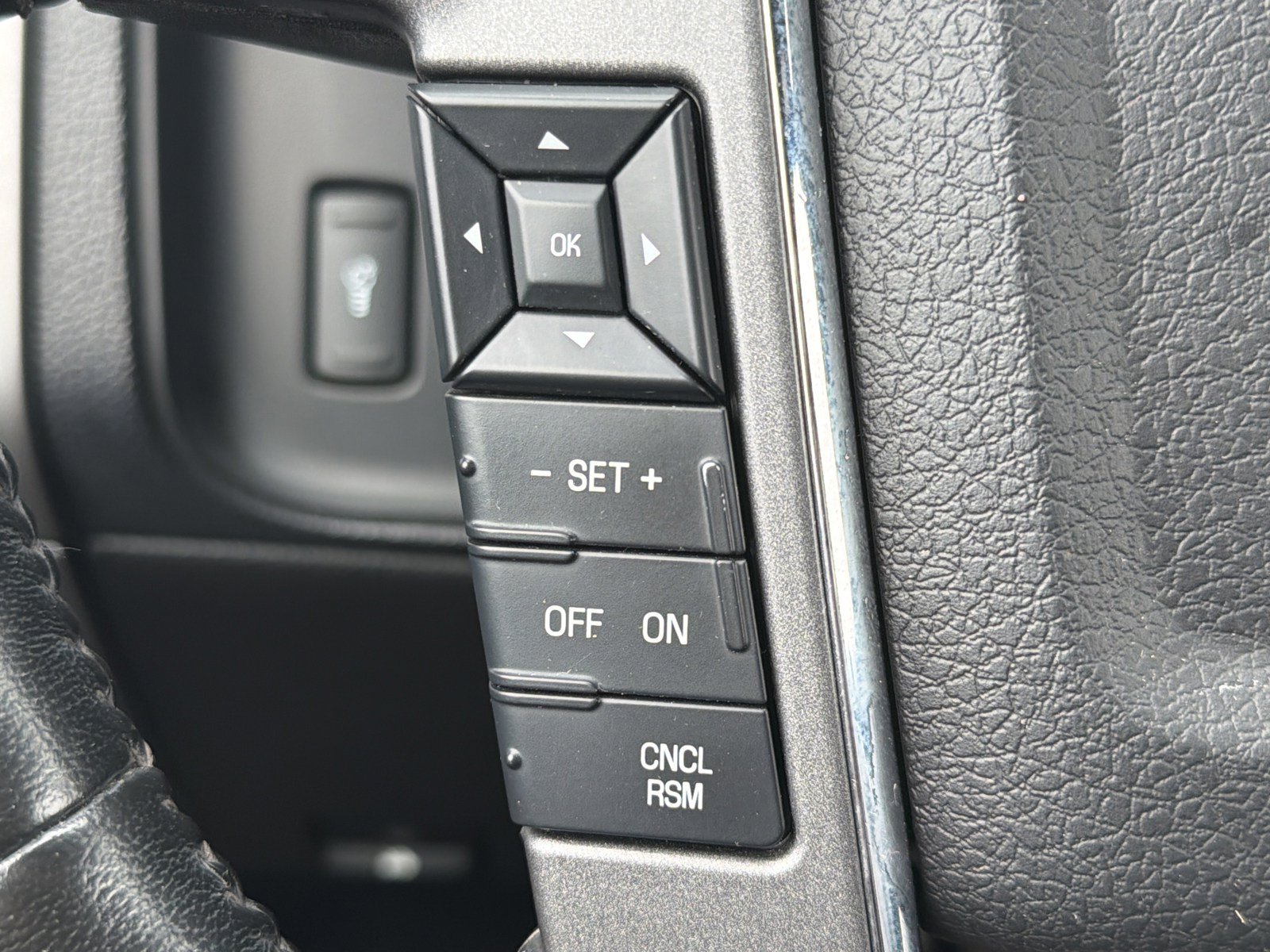 Used 2017 Ford Expedition EL Platinum AWD/4WD image 29