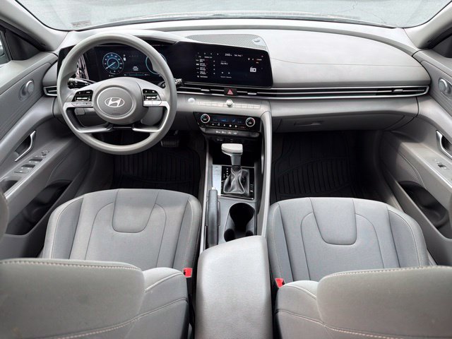 Used 2024 Hyundai Elantra SEL FWD image 22