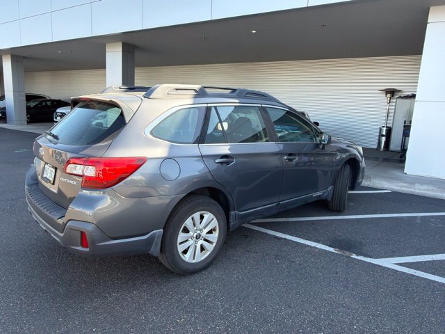 Used 2018 Subaru Outback 2.5i AWD/4WD image 3