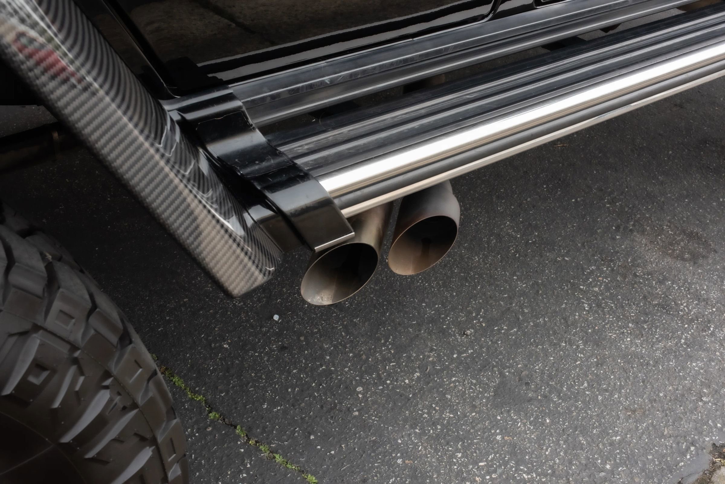 Used 2017 Mercedes-Benz G 550 Squared image 32