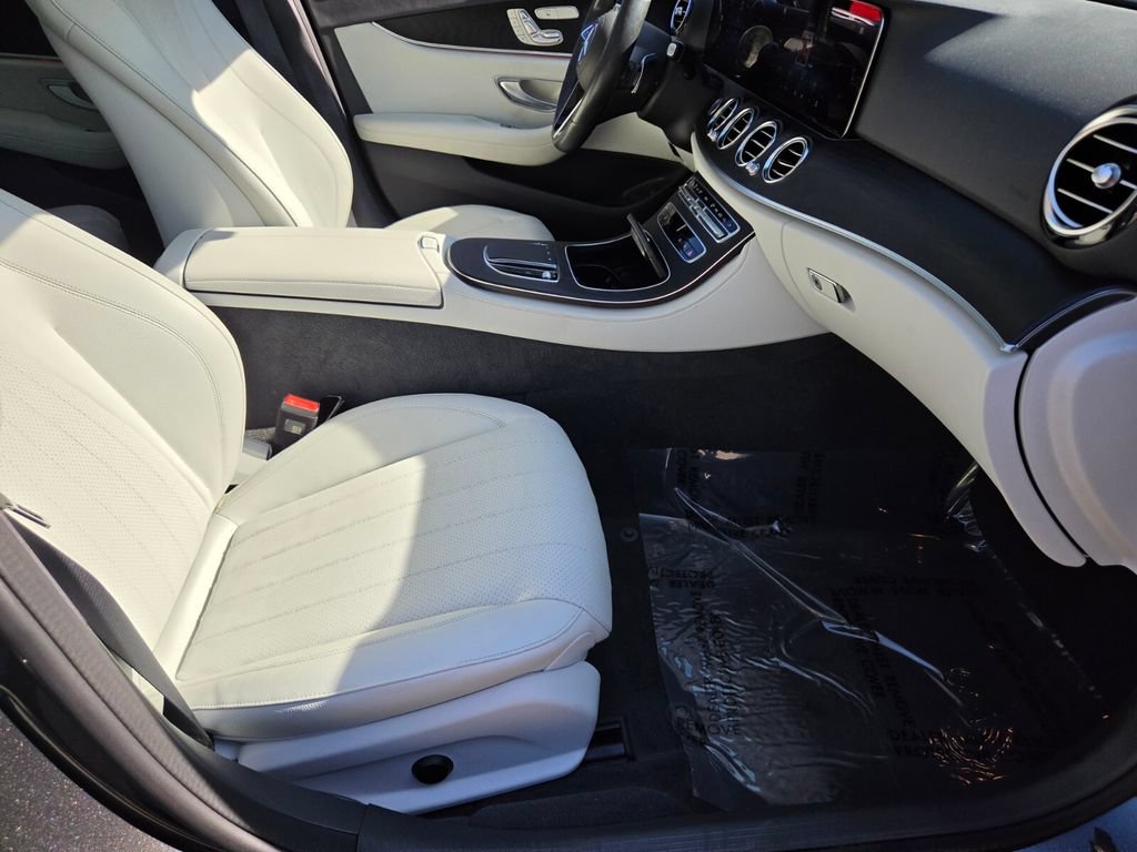 Used 2023 Mercedes-Benz E 450 4MATIC Sedan image 17