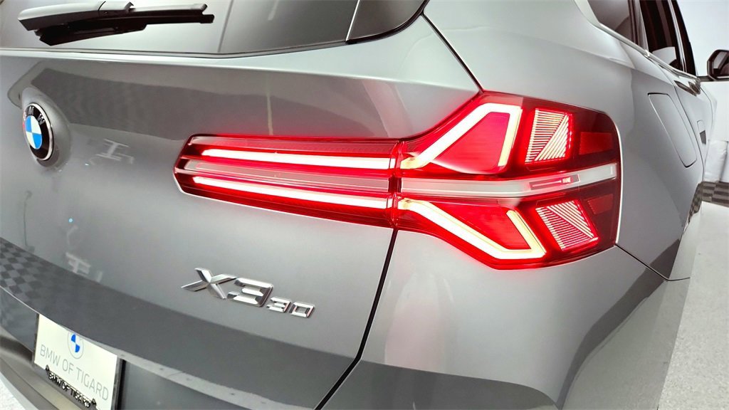 Used 2025 BMW X3 xDrive30i w/ Premium Package image 21