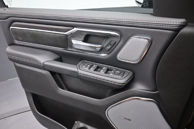 New 2027 RAM 1500 Laramie AWD/4WD image 16