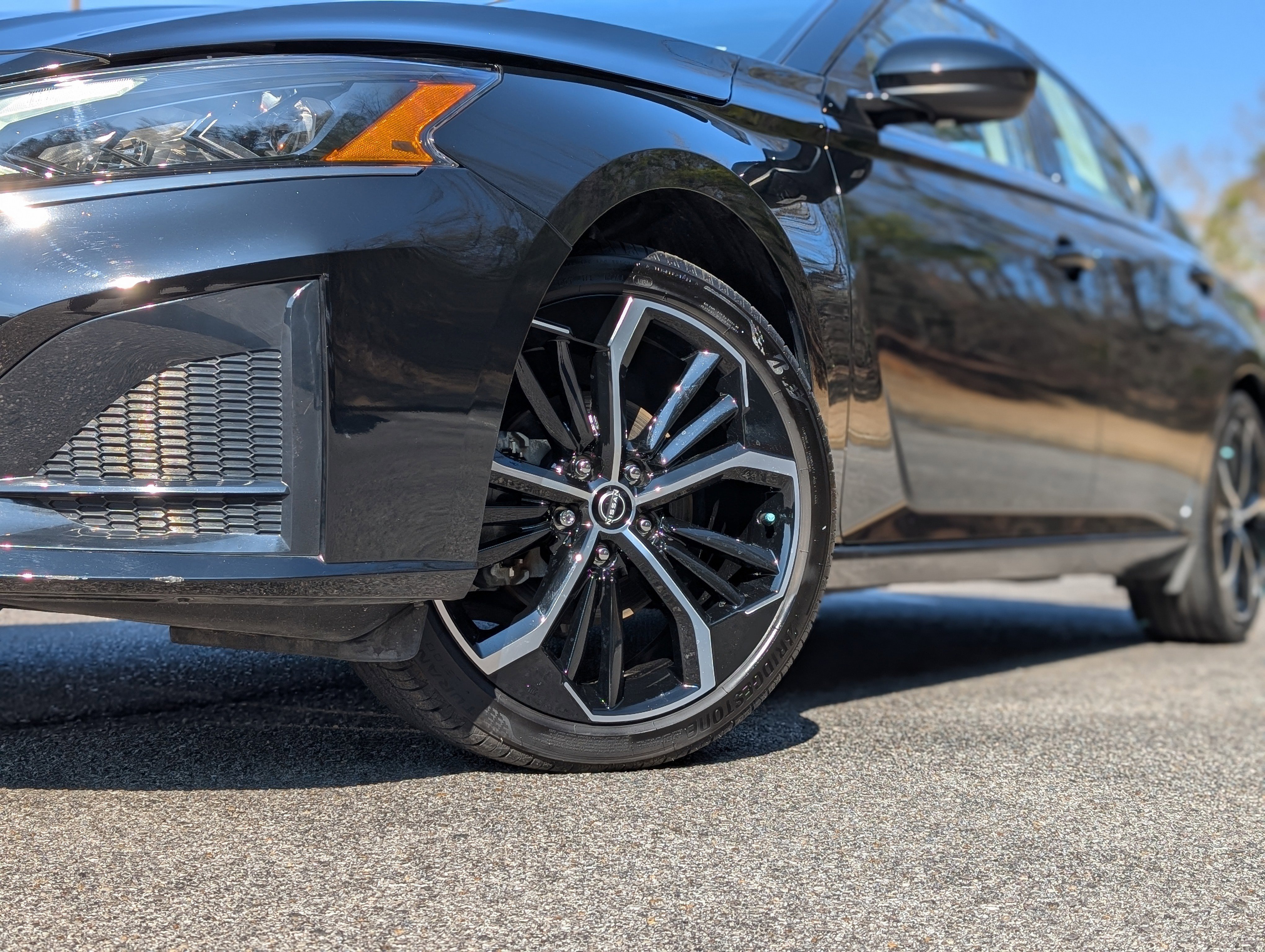 Used 2024 Nissan Altima 2.5 SR FWD image 32