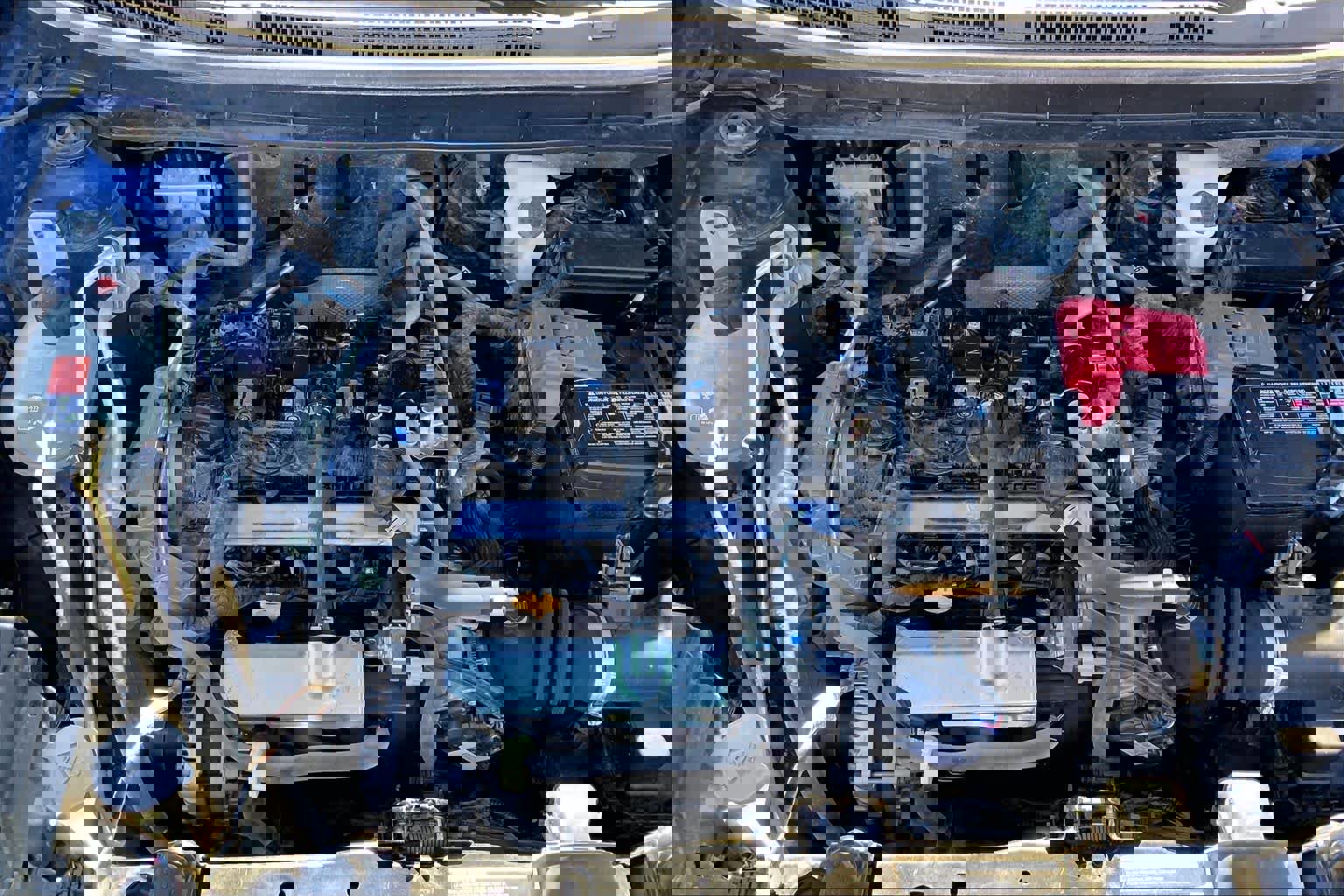 Used 2023 Nissan Kicks SR image 33