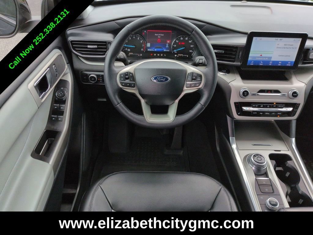 Used 2024 Ford Explorer XLT w/ Equipment Group 202A AWD/4WD image 18