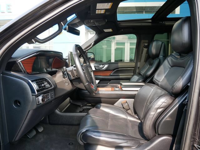 Used 2020 Lincoln Navigator L Reserve w/ Equipment Group 208A Reserve AWD/4WD image 7