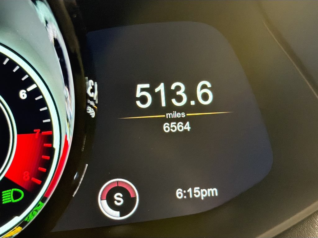 Used 2021 Aston Martin V8 Vantage Roadster RWD image 12
