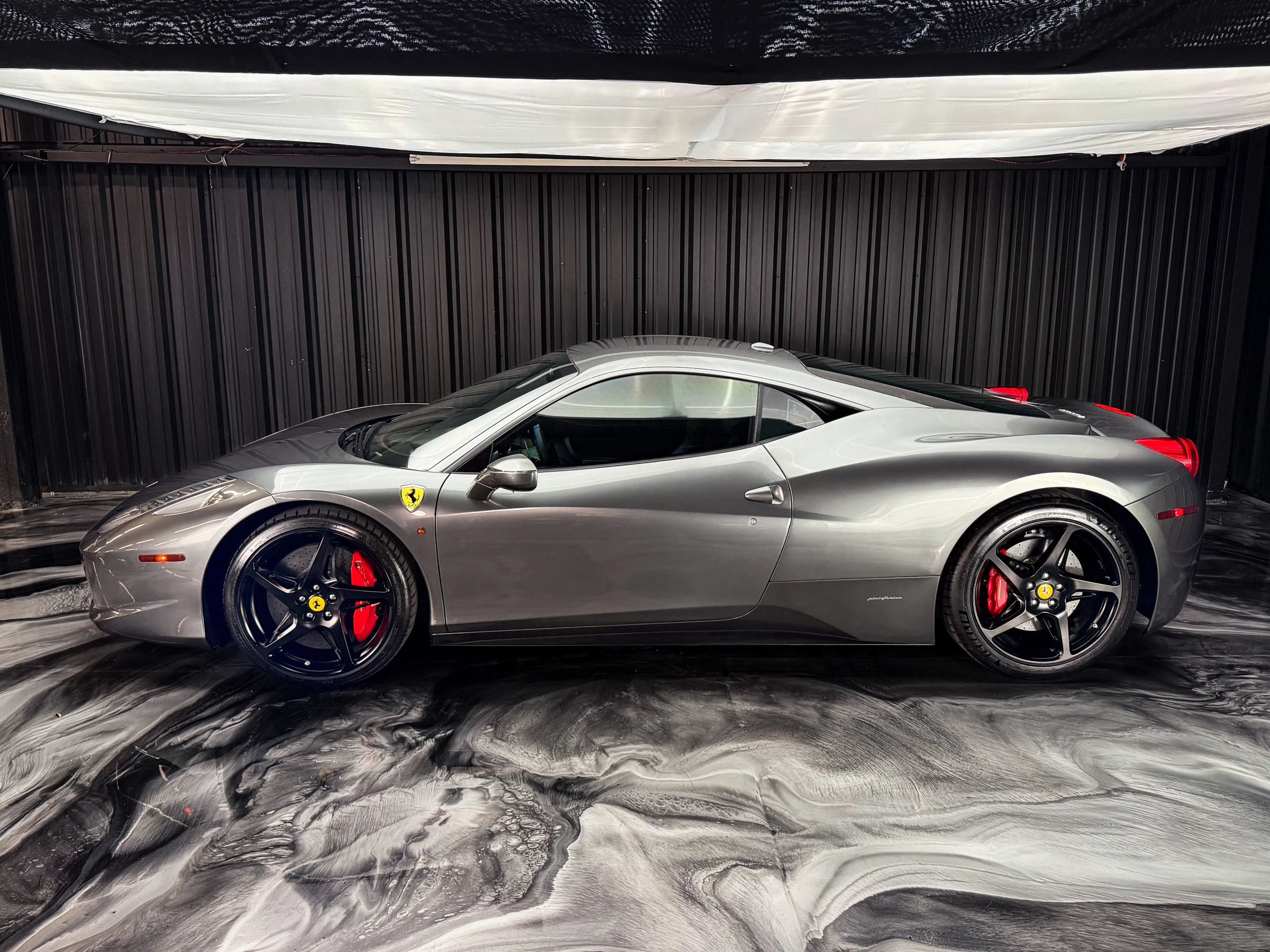 Used 2011 Ferrari 458 Italia Coupe RWD image 5