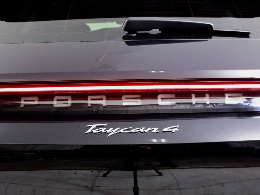 Certified 2024 Porsche Taycan 4 Cross Turismo w/ Premium Package image 13