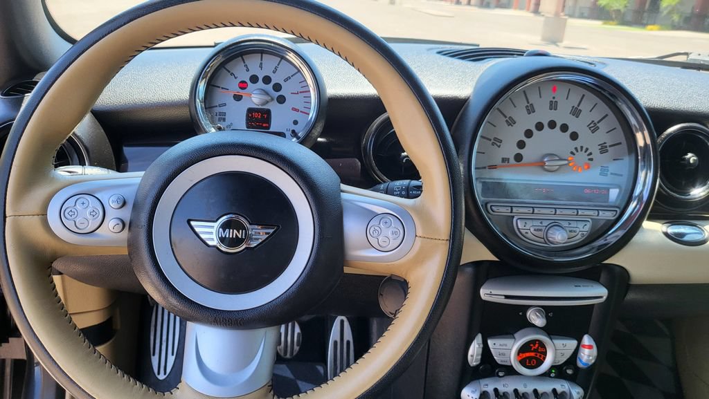 Used 2009 MINI Cooper John Cooper Works FWD image 26