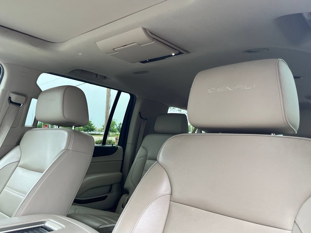 Used 2018 GMC Yukon XL Denali w/ Open Road Package AWD/4WD image 12