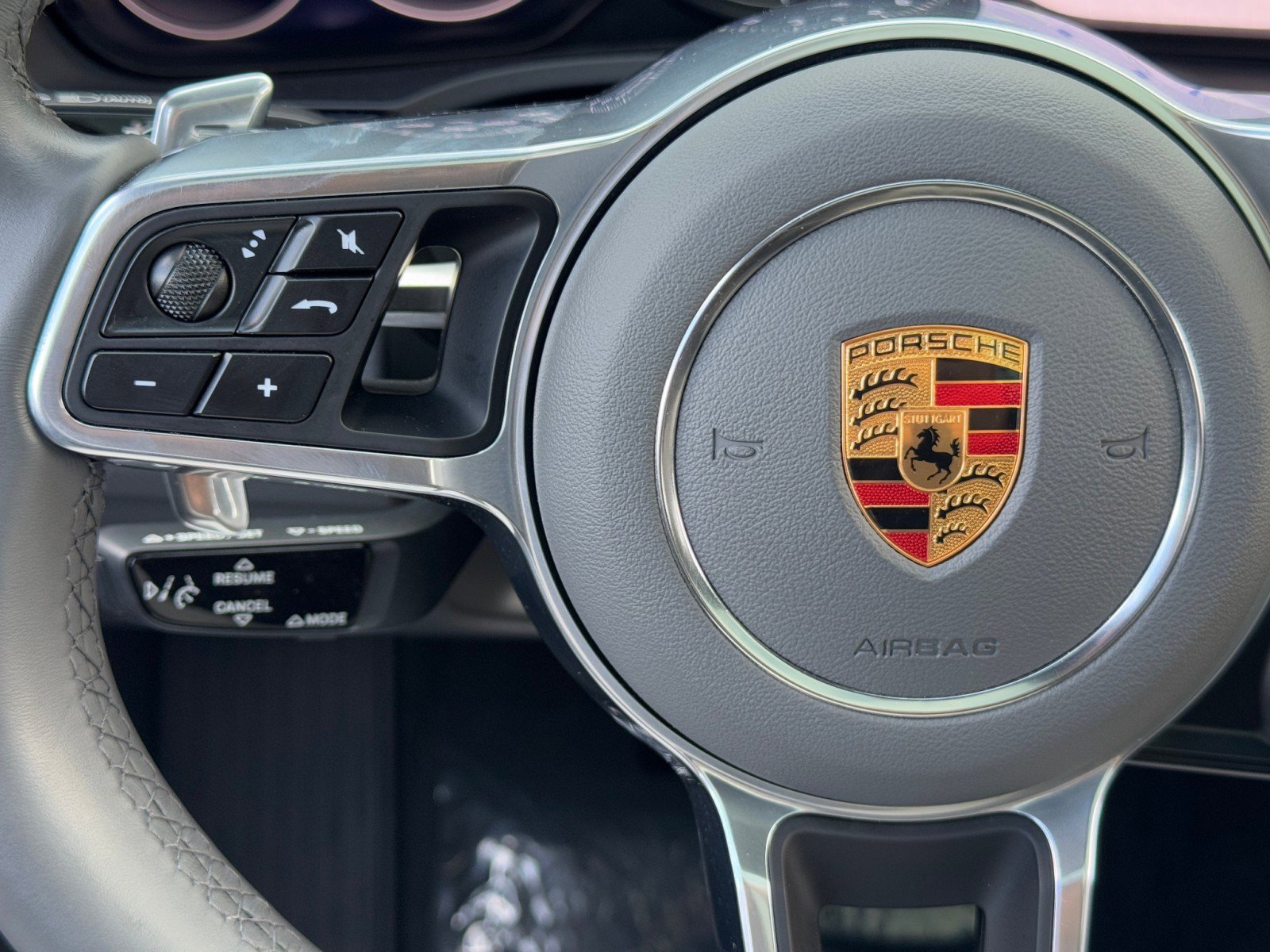 Used 2023 Porsche Cayenne E-Hybrid image 23