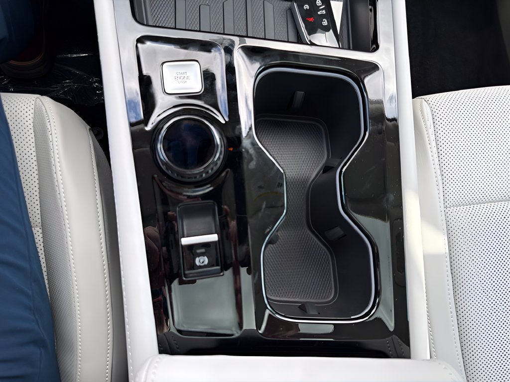 New 2027 Volkswagen Atlas SE AWD/4WD image 17