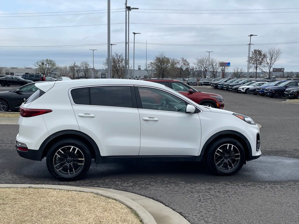Used 2020 Kia Sportage LX image 9