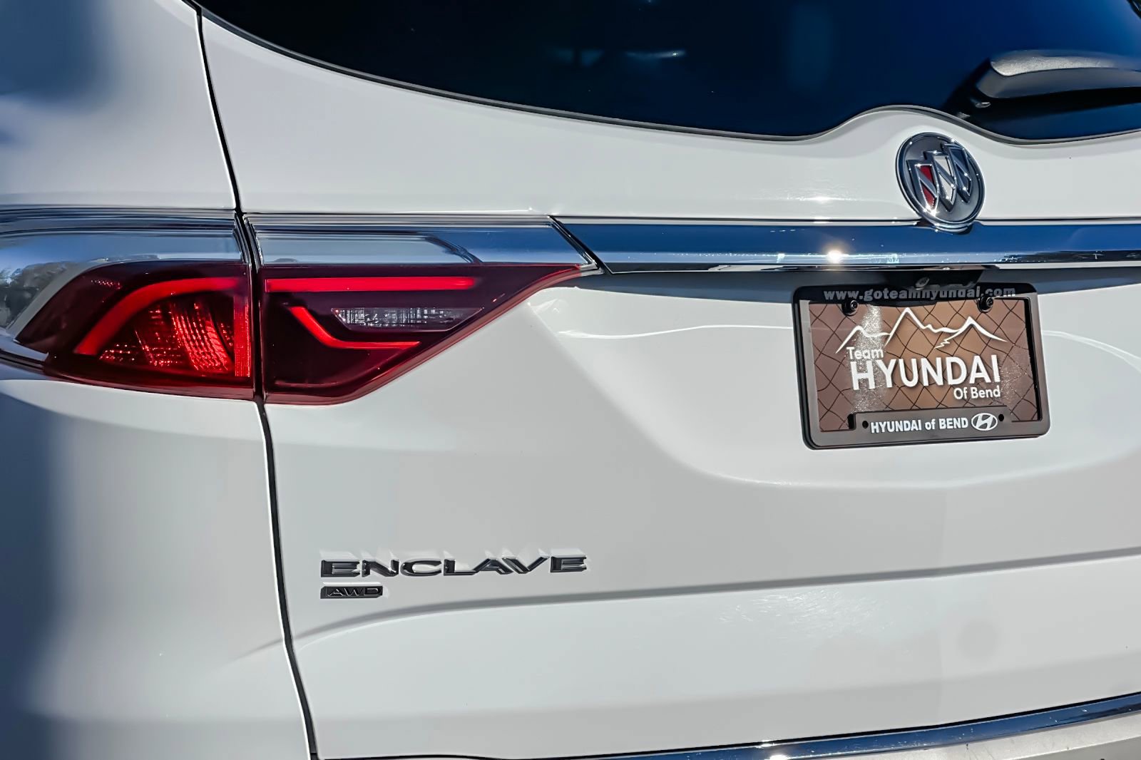 Used 2024 Buick Enclave Premium image 42