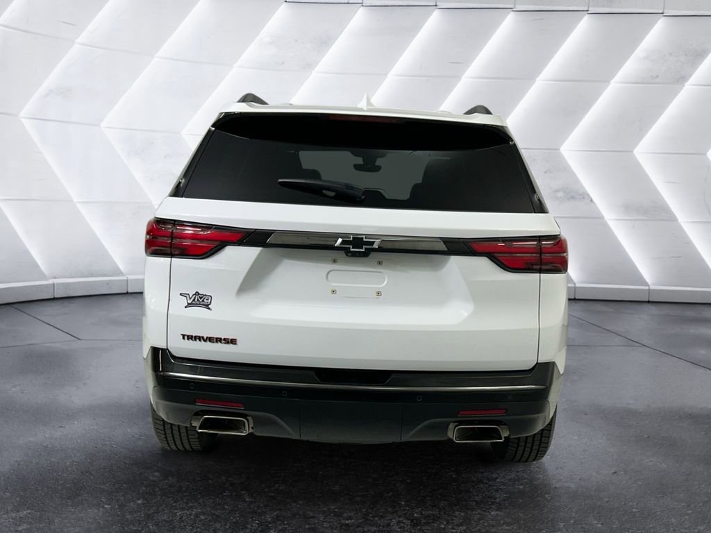 Used 2023 Chevrolet Traverse Premier w/ Redline Edition image 5