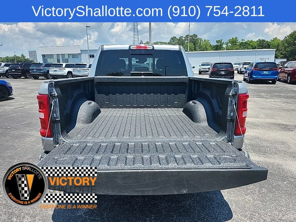 Used 2025 RAM 1500 Laramie AWD/4WD image 31