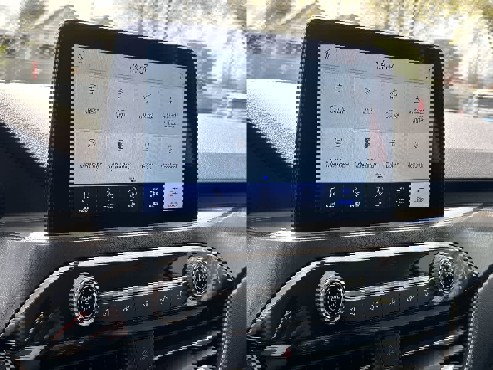 Used 2021 Ford Escape SEL w/ SEL Stealth AWD Package image 18