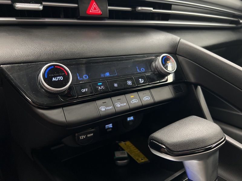 Used 2023 Hyundai Elantra SEL w/ Preferred Accessory Package image 29
