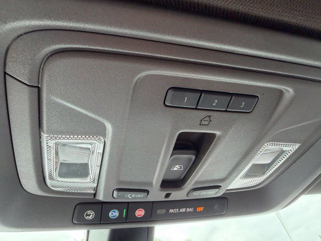 Certified 2022 Chevrolet Silverado 1500 LTZ AWD/4WD image 28