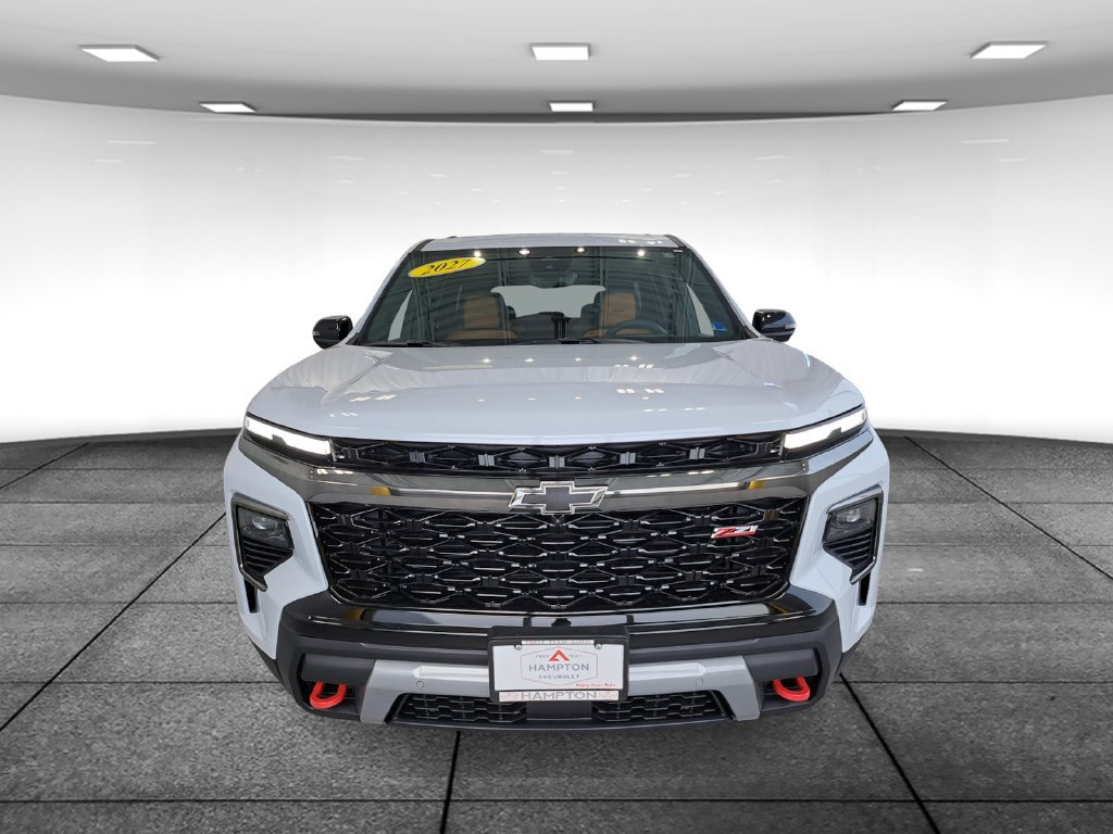 New 2027 Chevrolet Traverse Z71 w/ Enhanced Driving Package AWD/4WD image 2