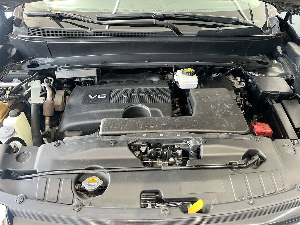 Used 2020 Nissan Pathfinder Platinum FWD image 31