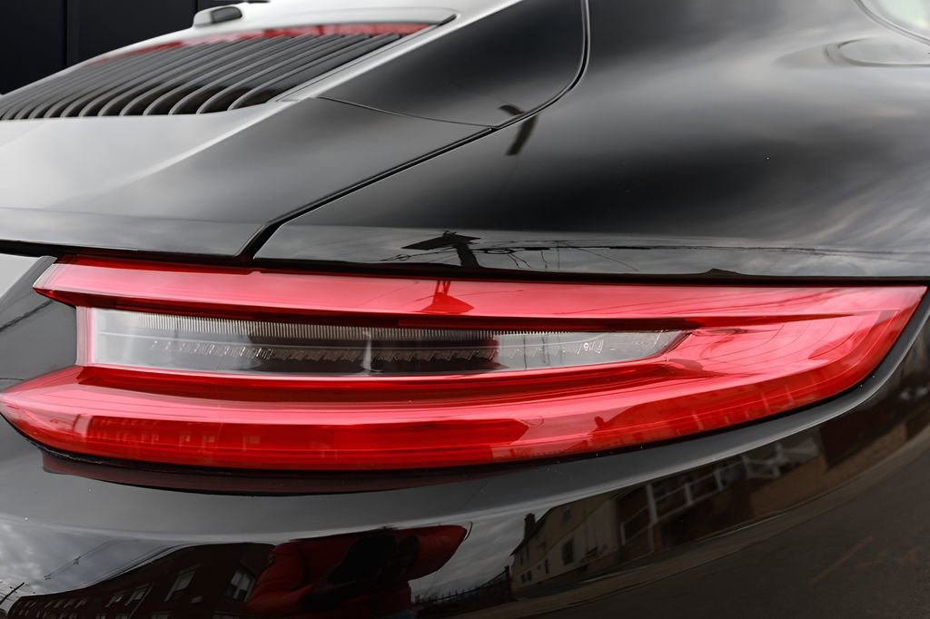 Used 2017 Porsche 911 Carrera S image 21