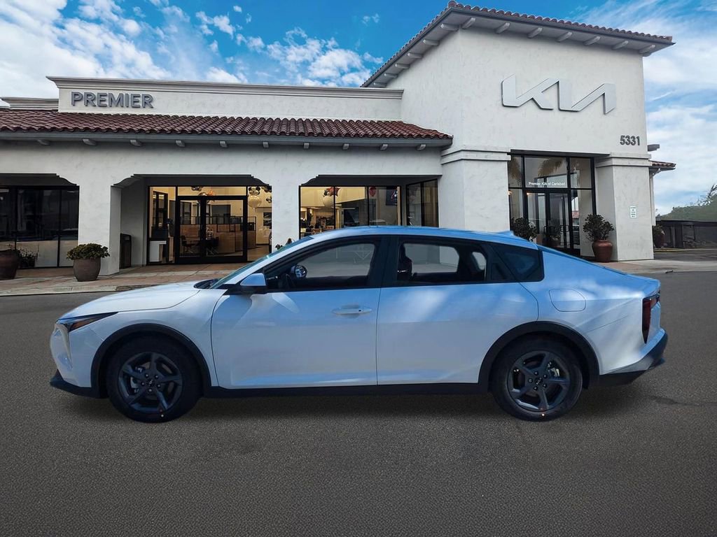 New 2026 Kia K4 LXS image 5