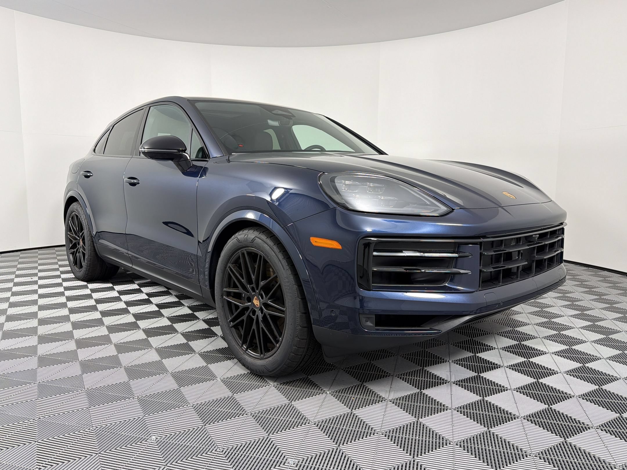 Certified 2026 Porsche Cayenne Coupe AWD/4WD image 12