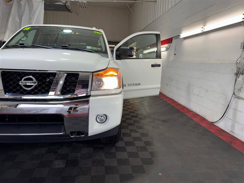 Used 2015 Nissan Titan SV w/ SV Value Truck Package image 24
