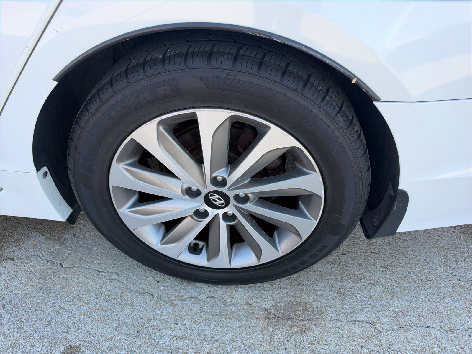 Used 2016 Hyundai Sonata Sport w/ Option Group 02 FWD image 10
