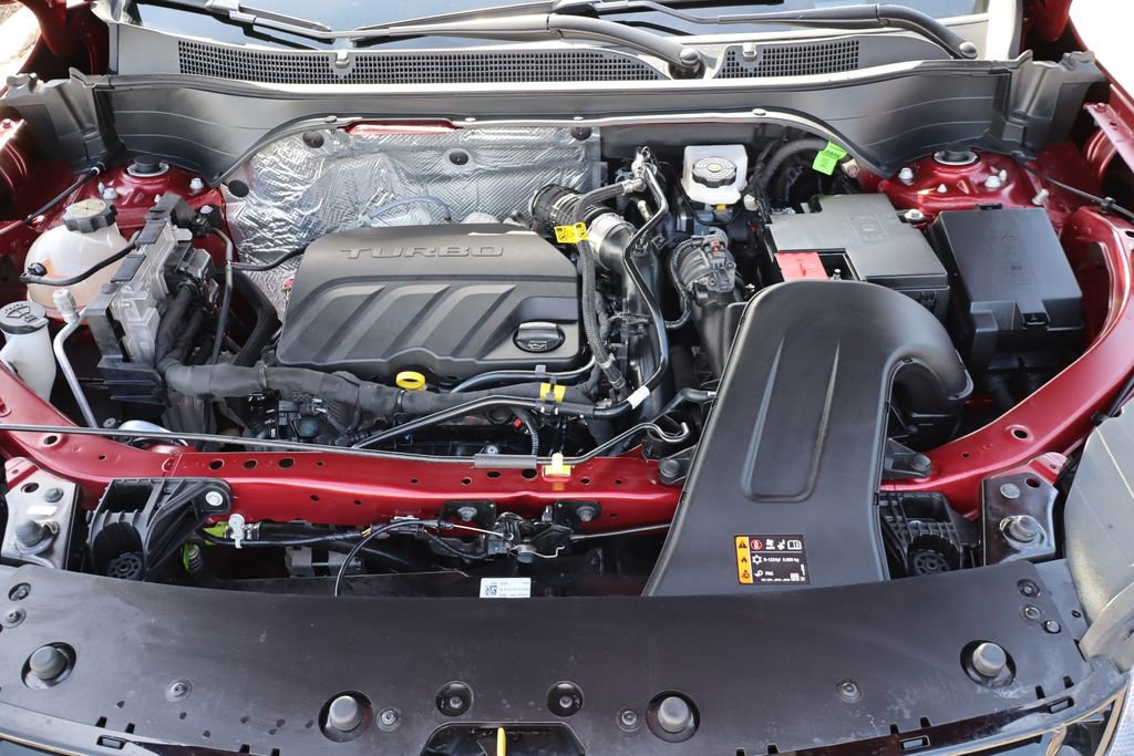 Used 2025 Chevrolet Trax RS w/ Sunroof Package FWD image 46