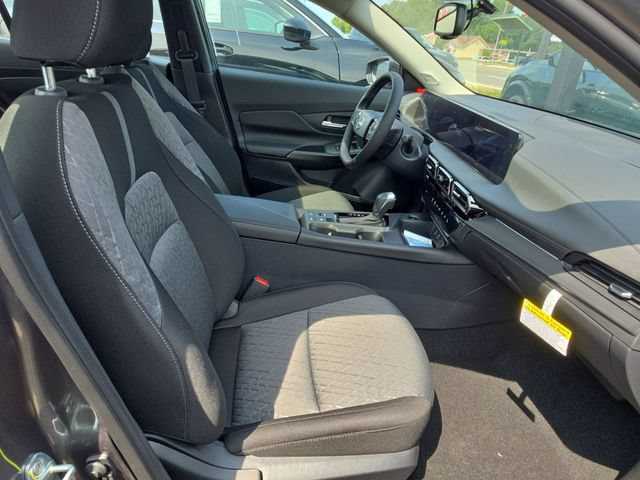 New 2026 Nissan Sentra SV w/ SV Convenience Package FWD image 26