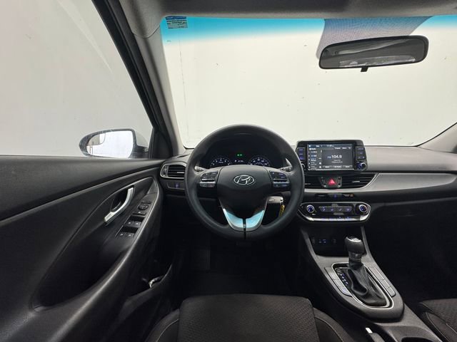 Used 2018 Hyundai Elantra GT image 21