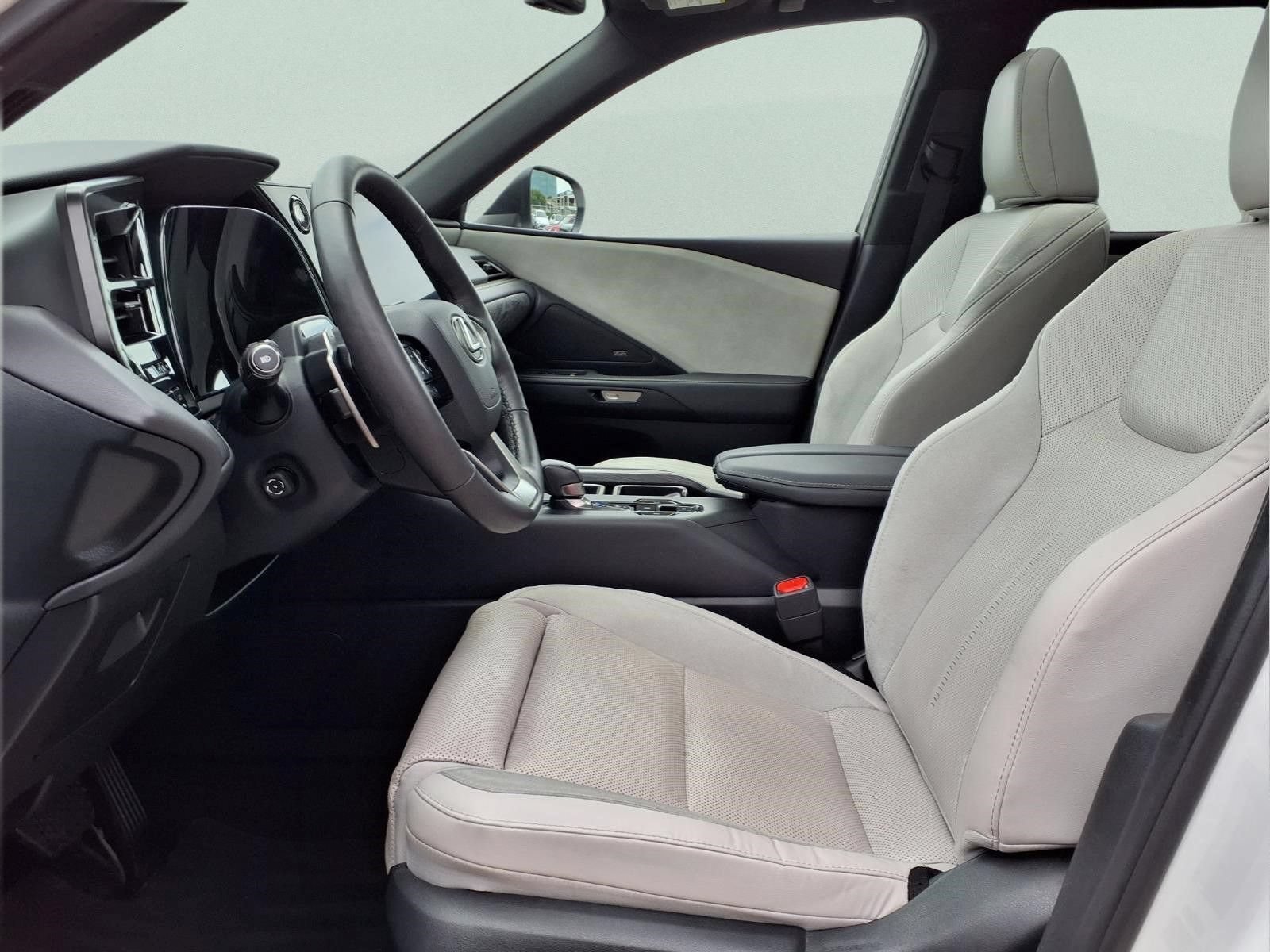 Used 2024 Lexus TX 350 FWD w/ Technology Package image 11