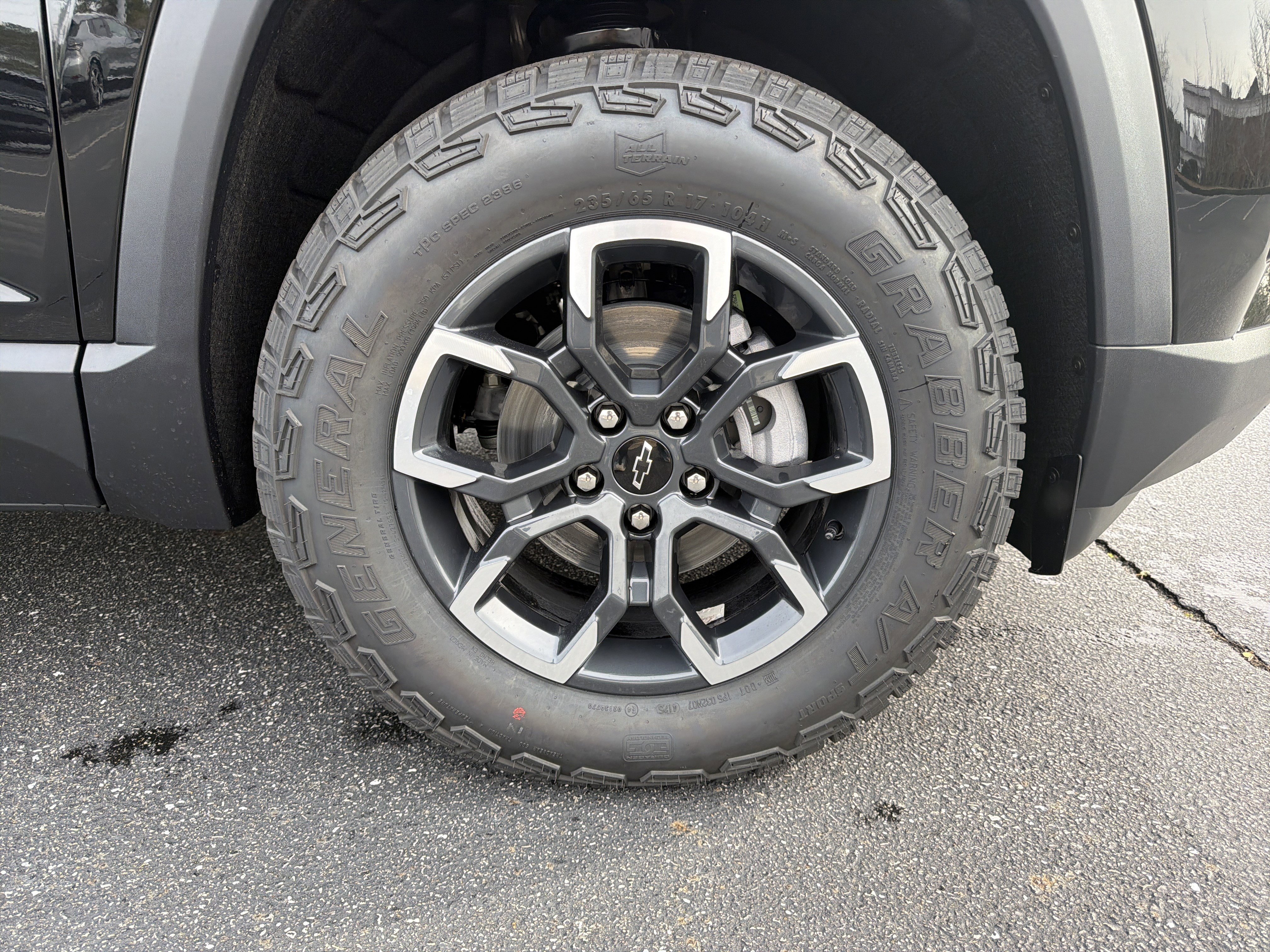 New 2026 Chevrolet Equinox ACTIV w/ Convenience Package III image 14