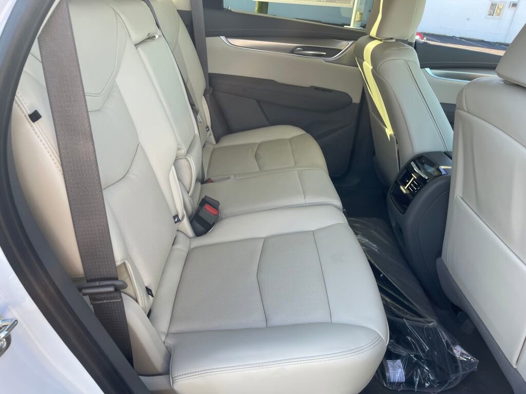 New 2025 Cadillac XT5 Premium Luxury w/ LPO, Floor Liner Package image 14