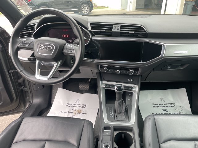 Used 2025 Audi Q3 2.0T Premium AWD/4WD image 15