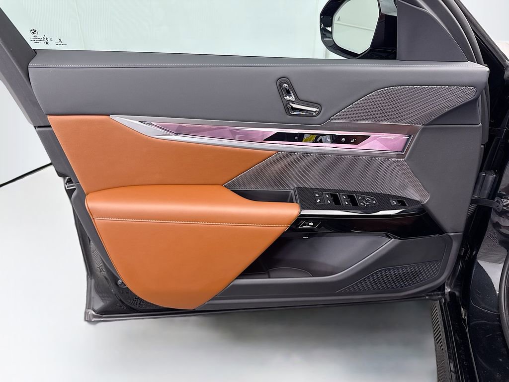 Certified 2024 BMW i7 M70 w/ Executive Package image 23