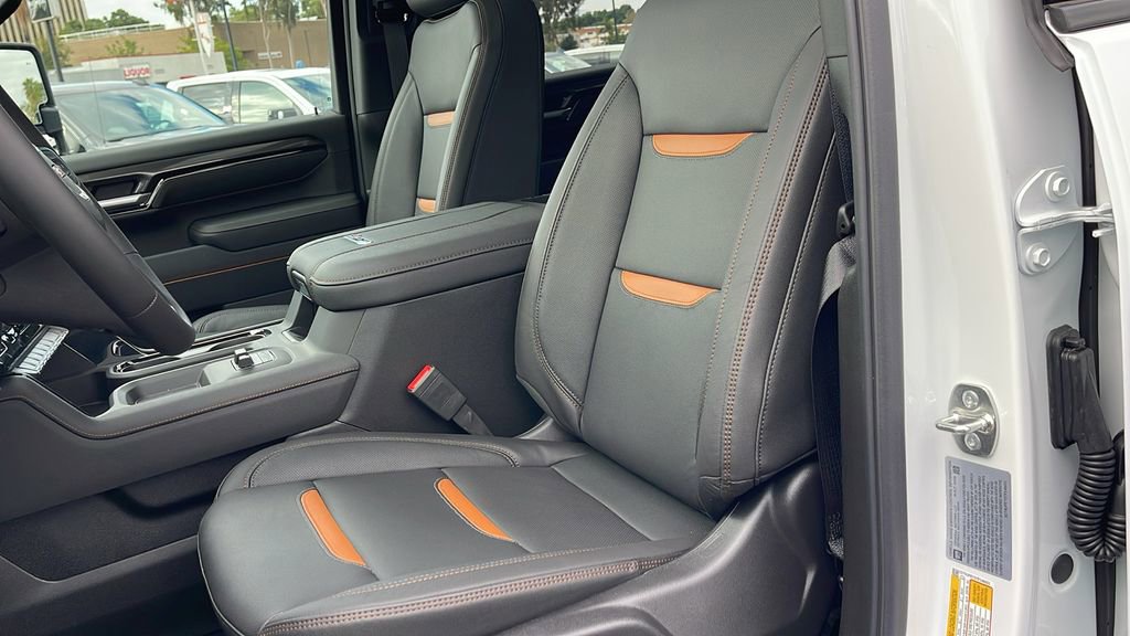 New 2026 GMC Sierra 2500 AT4 w/ AT4 Premium Plus Package image 13